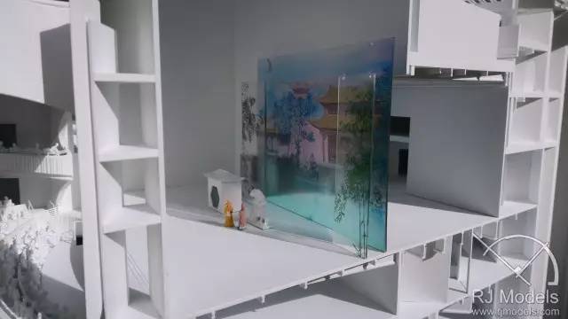 ▲戲曲中心概念模型的彩色伶人雕塑。